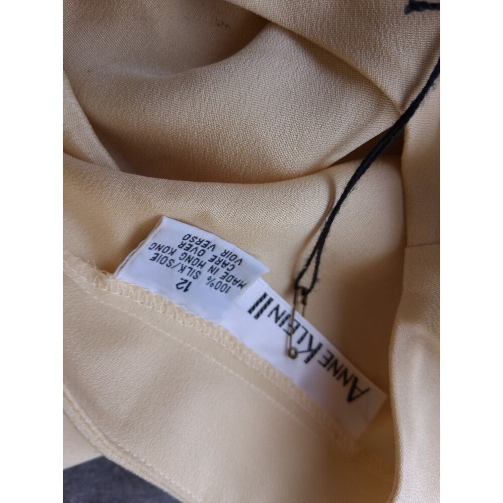 NWT Vintage Anne Klein II 100% Silk Cream Long Sleeve Button Down Blouse Size 12 - Picture 7 of 10